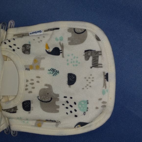 Bibs and burp rags - Picture 4 of 5
